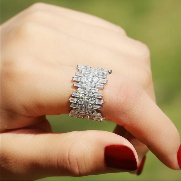 New Women’s 925 Silver Beautiful Sapphire Ring - Picture 8 of 10